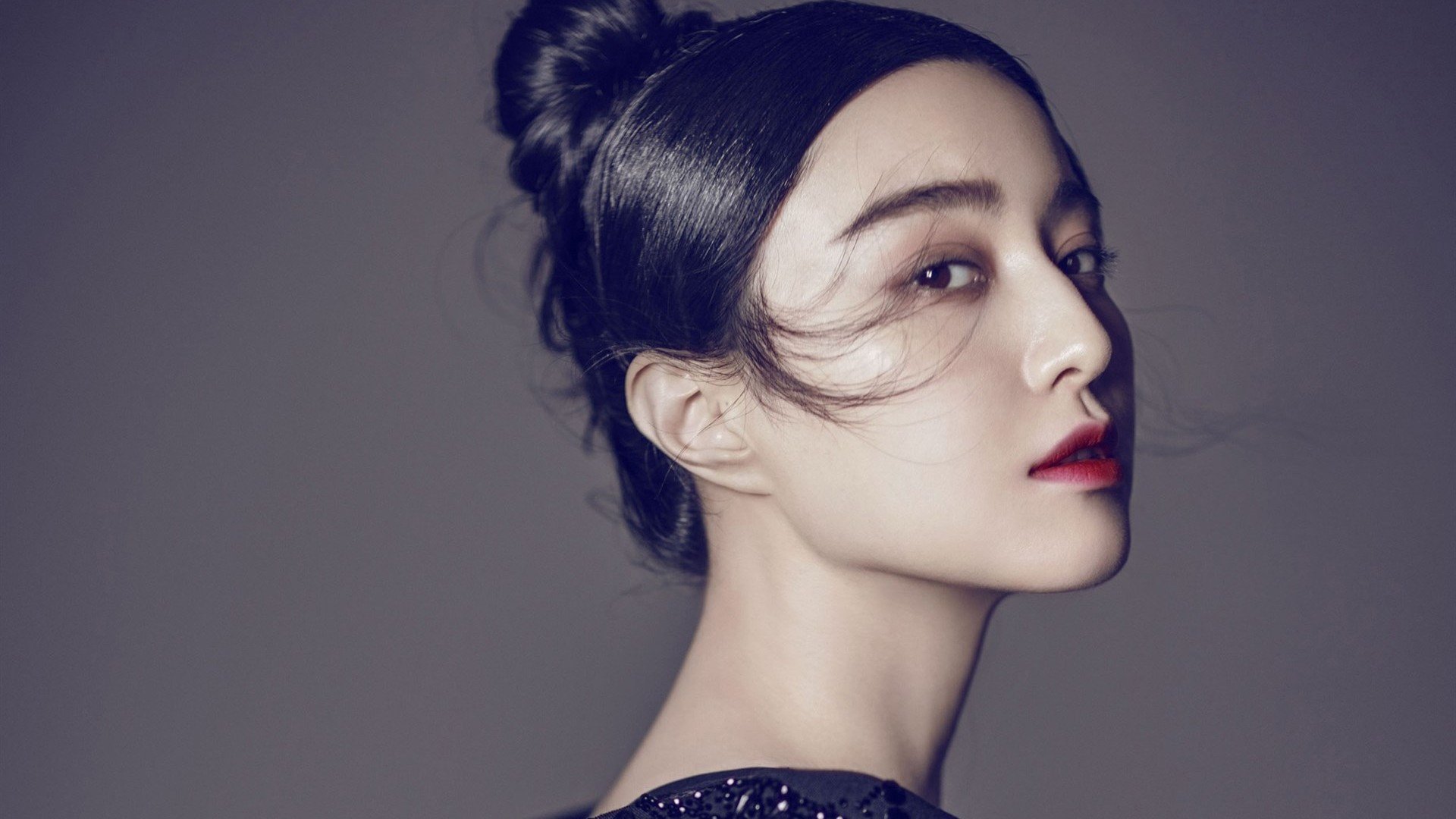 丹麦童话震撼伯纳乌!奇迹日力克马竞,孔德刷新不朽纪录