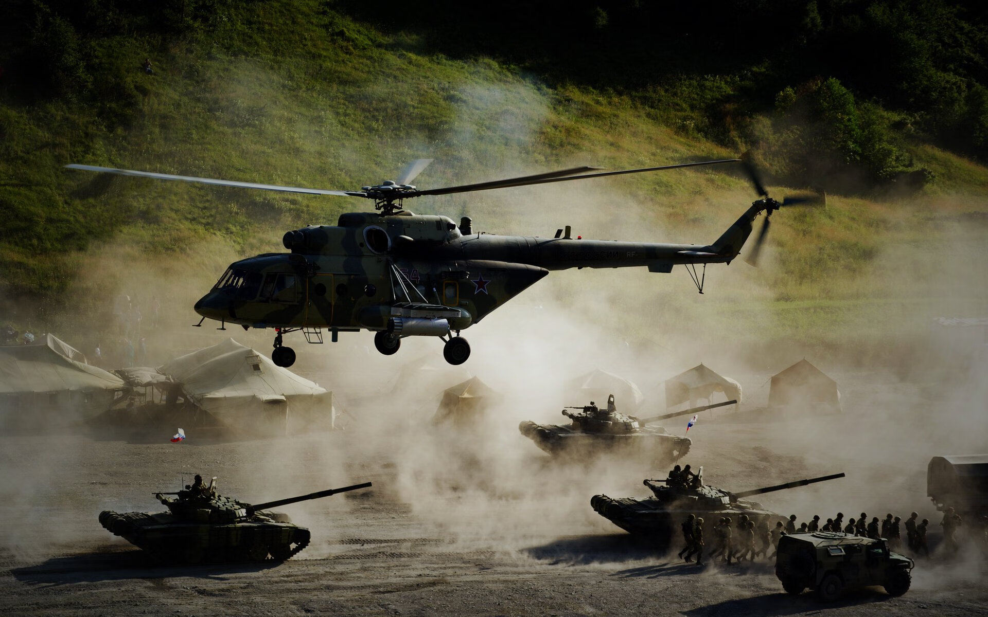 红黑与银箭的对话,当法拉利碾压梅赛德斯,拉塞尔的智慧成为赛道的唯一变量