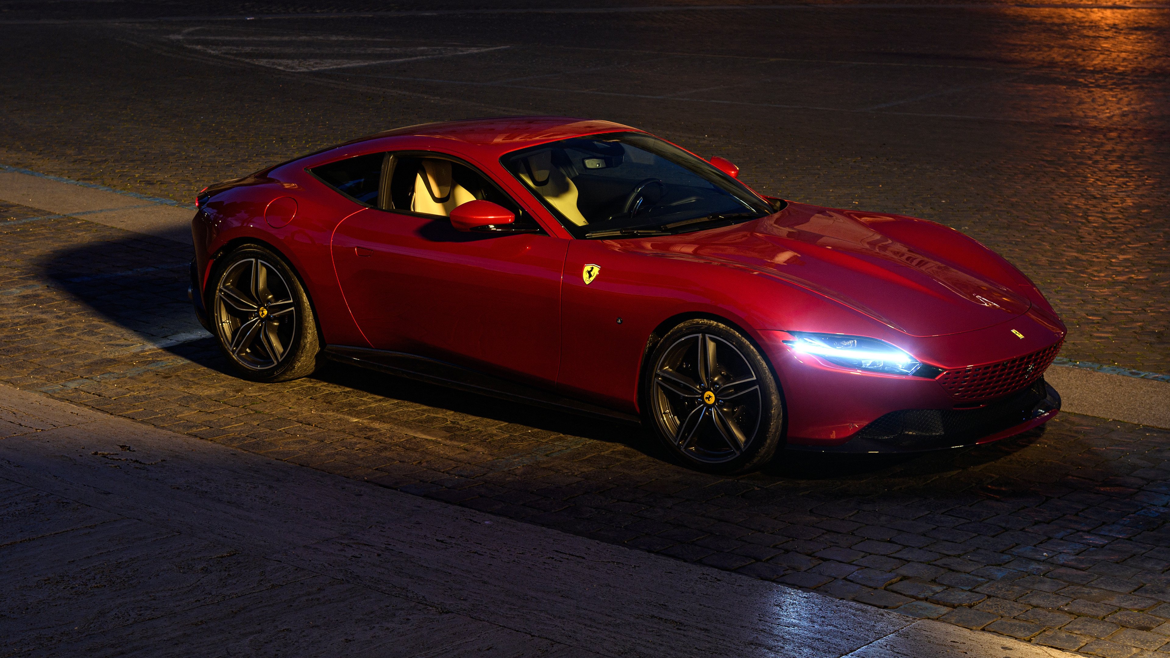 红色风暴，塞恩斯驾驶法拉利在墨尔本击碎梅赛德斯霸权