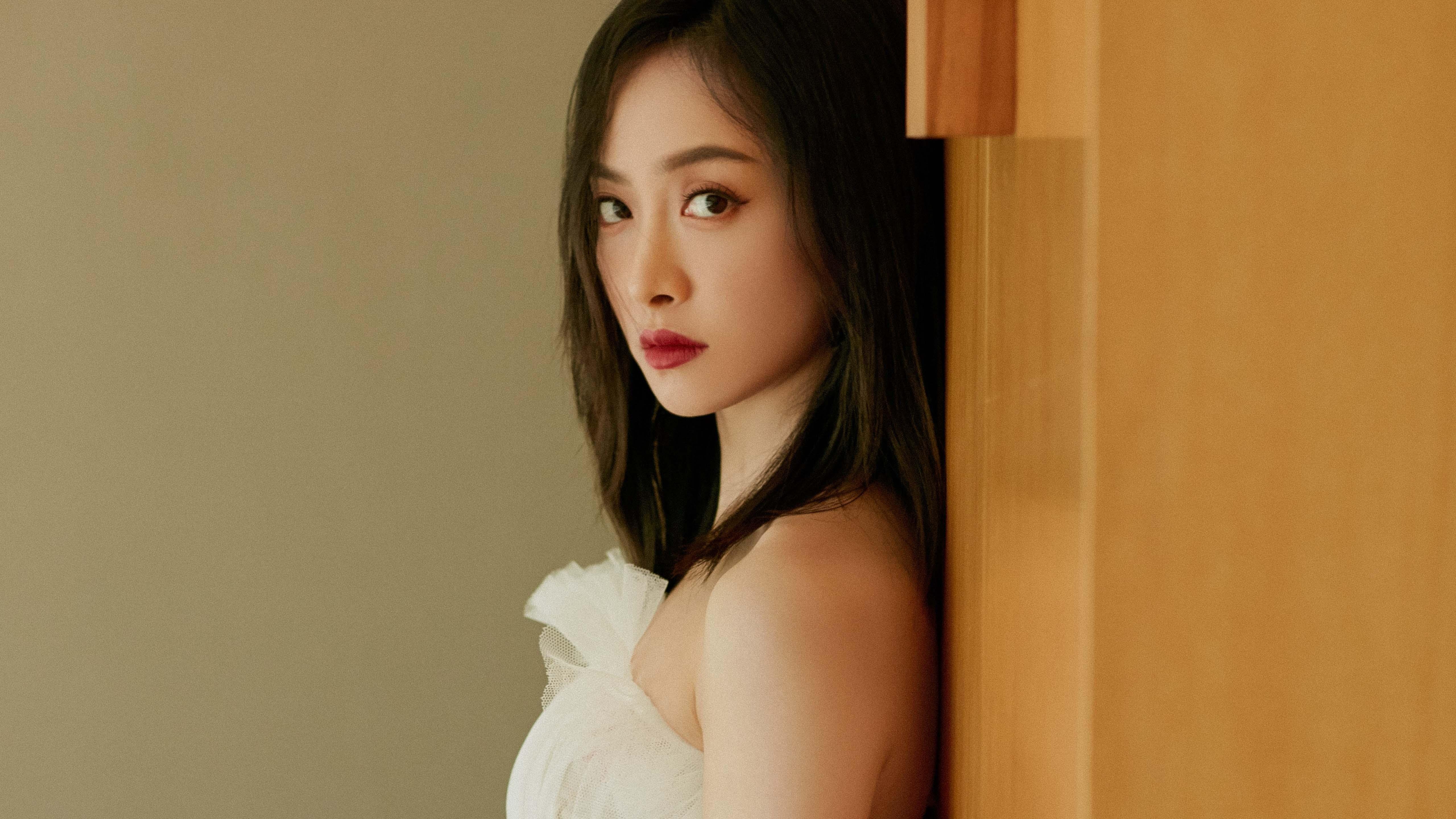 战术交响曲,阿尔瓦雷斯的支点艺术如何指挥莱比锡红牛横扫曼城