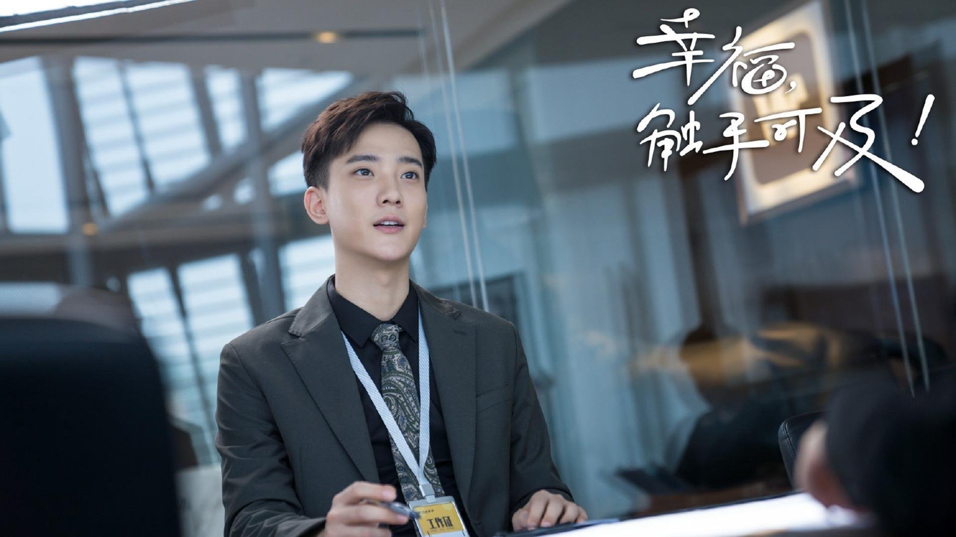 红牛之翼遮蔽黄色潜水艇,独行侠的蓝色闪电划破天际